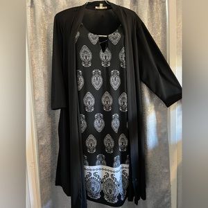 Plus size black dress